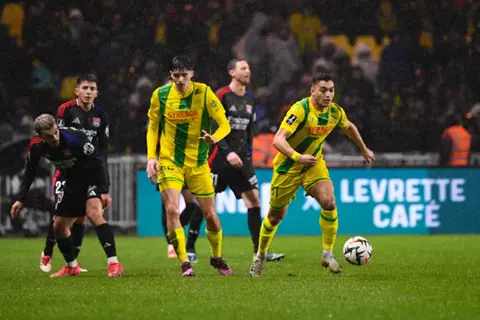 "أرقام مفاجئة".. ماذا قدم مصطفى محمد في تعادل نانت أمام لوريان؟